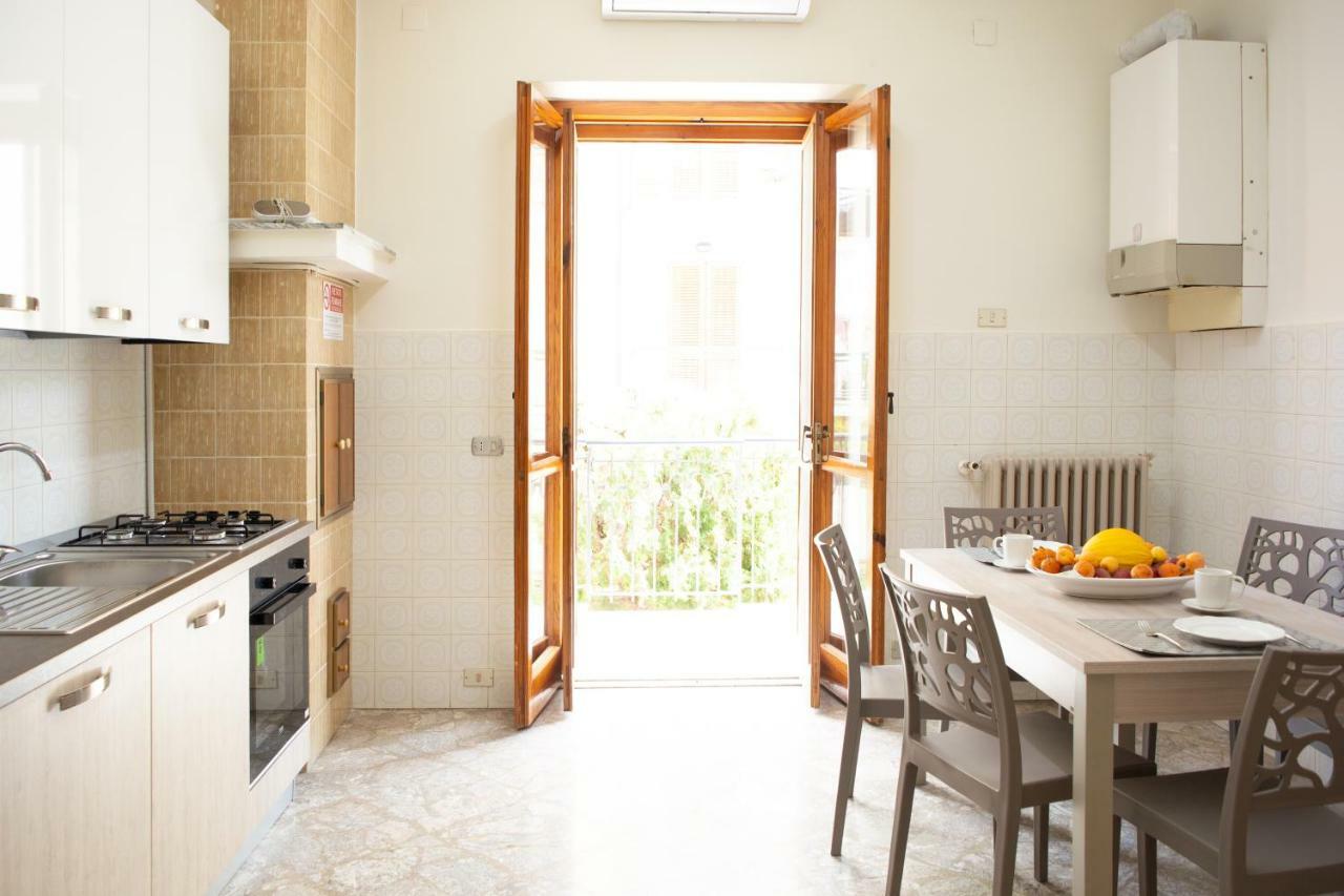 Villa Franca Mini Appartamenti ビシェーリエ エクステリア 写真