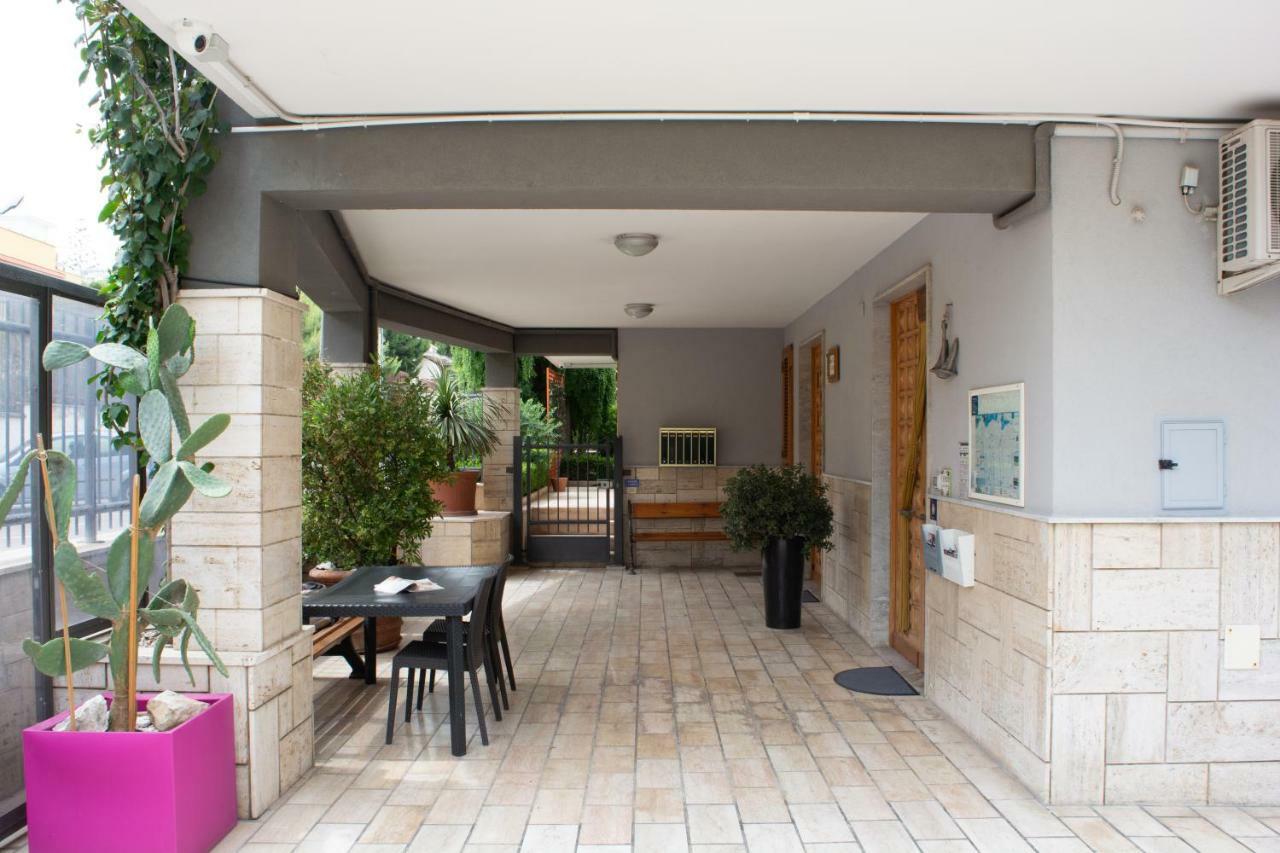 Villa Franca Mini Appartamenti ビシェーリエ エクステリア 写真