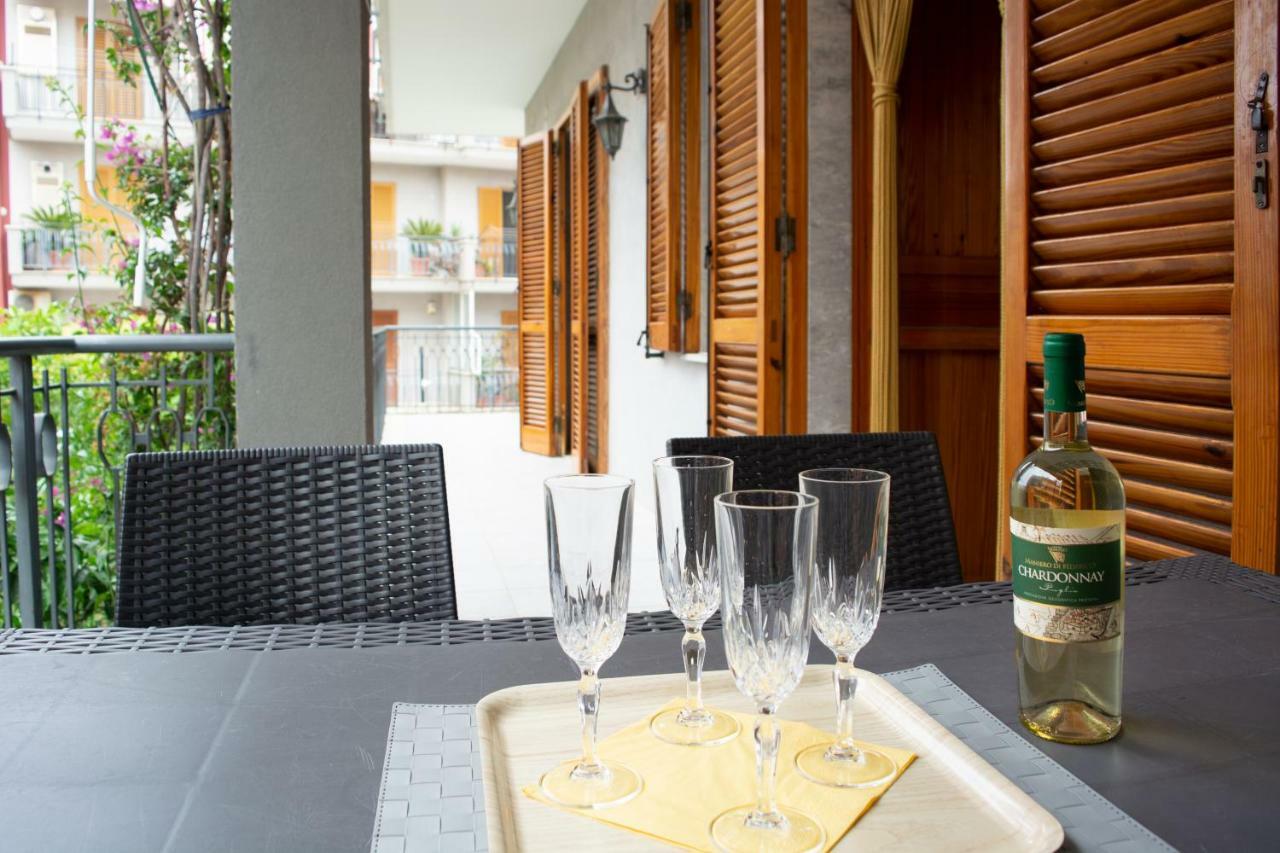 Villa Franca Mini Appartamenti ビシェーリエ エクステリア 写真