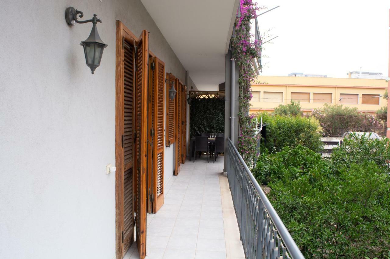 Villa Franca Mini Appartamenti ビシェーリエ エクステリア 写真